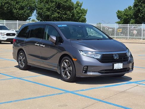 Certified 2024 Honda Odyssey Elite image 4