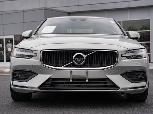 Used 2021 Volvo S60 T5 Momentum w/ Protection Package Premier image 3