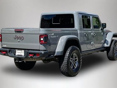 Used 2021 Jeep Gladiator Rubicon AWD/4WD image 5