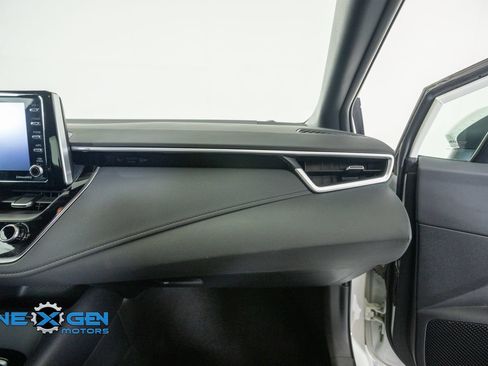 Used 2021 Toyota Corolla SE w/ Carpet Mat Package (TMS) FWD image 42
