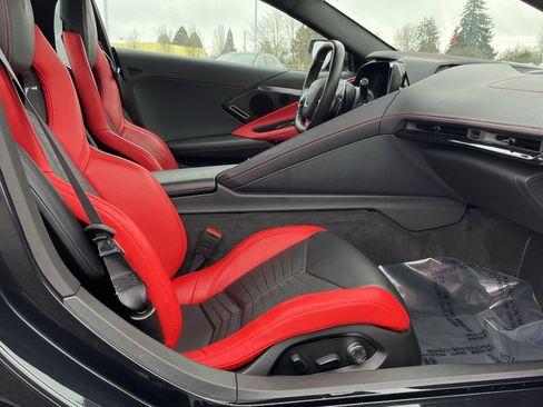 Used 2024 Chevrolet Corvette Stingray Preferred Conv w/ Stealth Interior Trim Package image 14