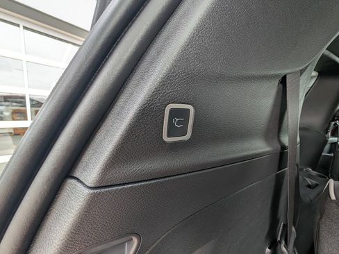 New 2026 Chrysler Pacifica Limited image 42