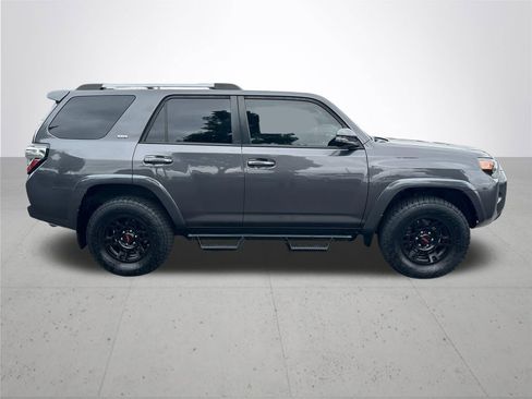 Used 2019 Toyota 4Runner SR5 Premium AWD/4WD image 6