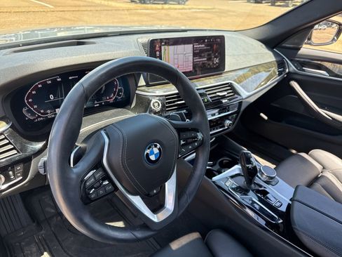 Used 2023 BMW 530e xDrive w/ Premium Package AWD/4WD image 15