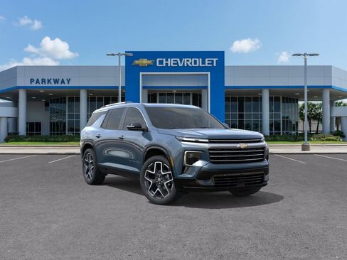 New 2026 Chevrolet Traverse High Country FWD image 1