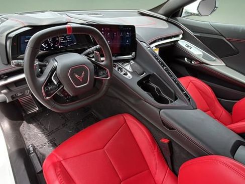 Used 2024 Chevrolet Corvette Stingray Coupe w/ Z51 Performance Package RWD image 16