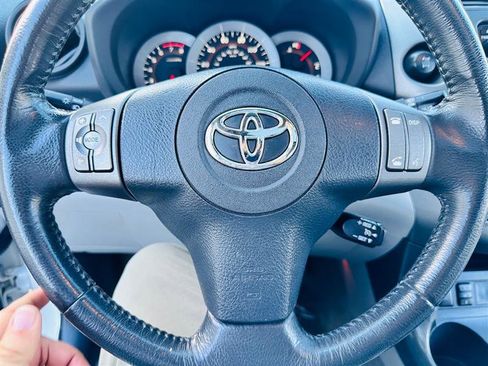 Used 2012 Toyota RAV4 Limited image 32