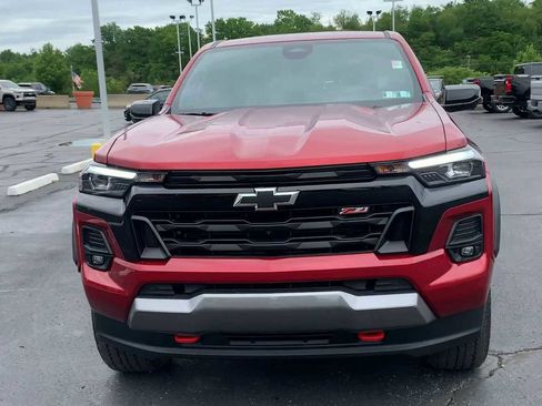 Certified 2023 Chevrolet Colorado Z71 w/ Z71 Convenience Package 2 AWD/4WD image 3