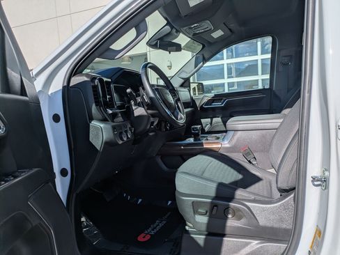 Used 2023 Chevrolet Silverado 1500 RST AWD/4WD image 18