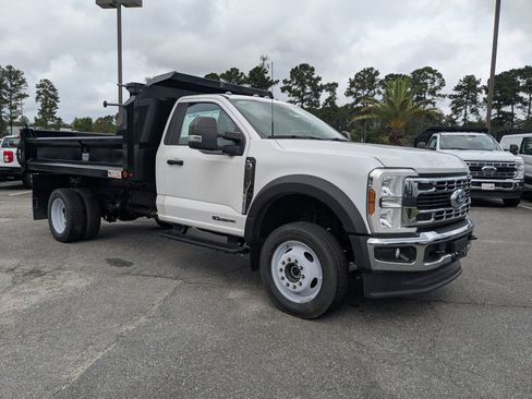New 2024 Ford F550 4x4 Regular Cab Super Duty image 2