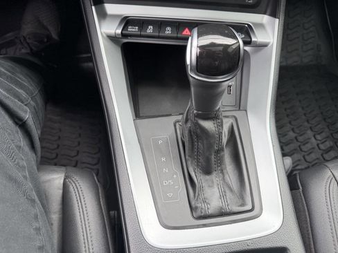 Used 2020 Audi Q3 2.0T Premium image 34