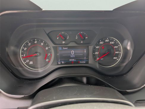 Used 2020 Chevrolet Camaro LT RWD image 21