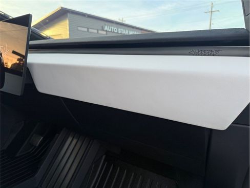 Used 2024 Tesla Cybertruck Cyberbeast image 35