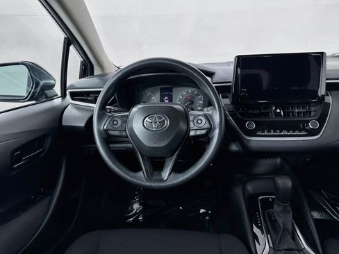 Certified 2025 Toyota Corolla LE FWD image 20