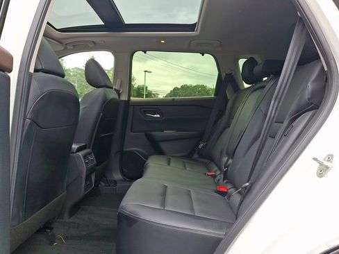 Used 2023 Nissan Rogue SV w/ SV Premium B Package AWD/4WD image 11