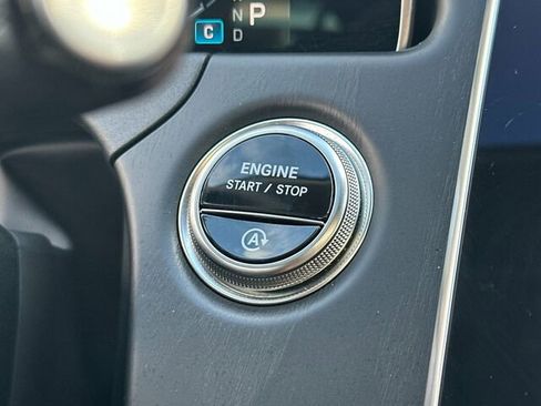 Used 2025 Mercedes-Benz E 350 Sedan image 27