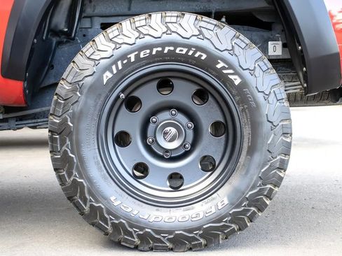 Used 2017 Toyota Tacoma SR5 image 22