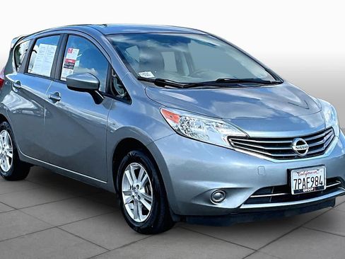 Used 2015 Nissan Versa Note SV w/ Sport Value Package FWD image 2