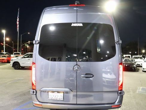 Used 2021 Mercedes-Benz Sprinter 3500 image 8