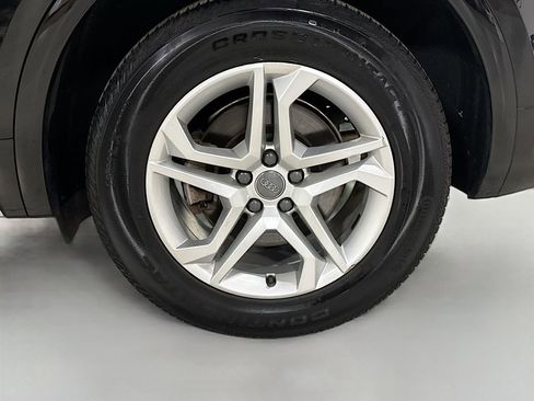 Used 2019 Audi Q5 2.0T Premium w/ Convenience Package image 40