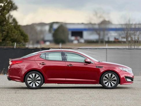 Used 2012 Kia Optima SX w/ Premium Pkg image 7