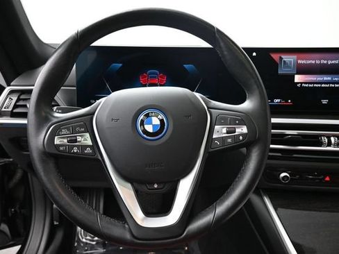 Used 2023 BMW i4 eDrive35 RWD image 12