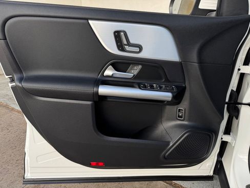 New 2025 Mercedes-Benz GLA 250 image 15