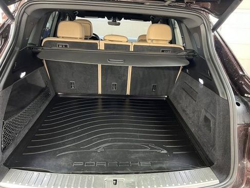 Used 2019 Porsche Cayenne AWD/4WD image 9