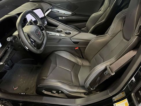 Used 2026 Chevrolet Corvette Stingray Coupe w/ Z51 Performance Package RWD image 18