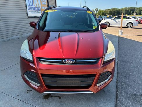 Used 2014 Ford Escape SE w/ Equipment Group 201A AWD/4WD image 2