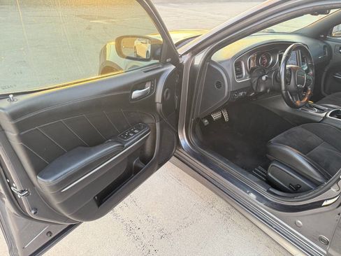 Used 2019 Dodge Charger R/T w/ Plus Group RWD image 11