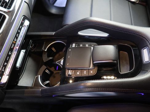 Used 2022 Mercedes-Benz GLE 350 4MATIC w/ AMG Line Exterior image 24