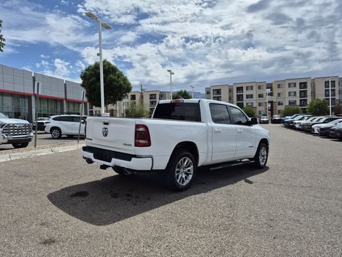 Used 2024 RAM 1500 Laramie AWD/4WD image 5