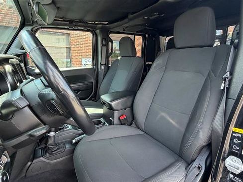 Used 2021 Jeep Gladiator Sport AWD/4WD image 23