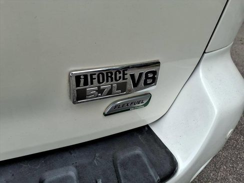 Used 2011 Toyota Sequoia Platinum image 5