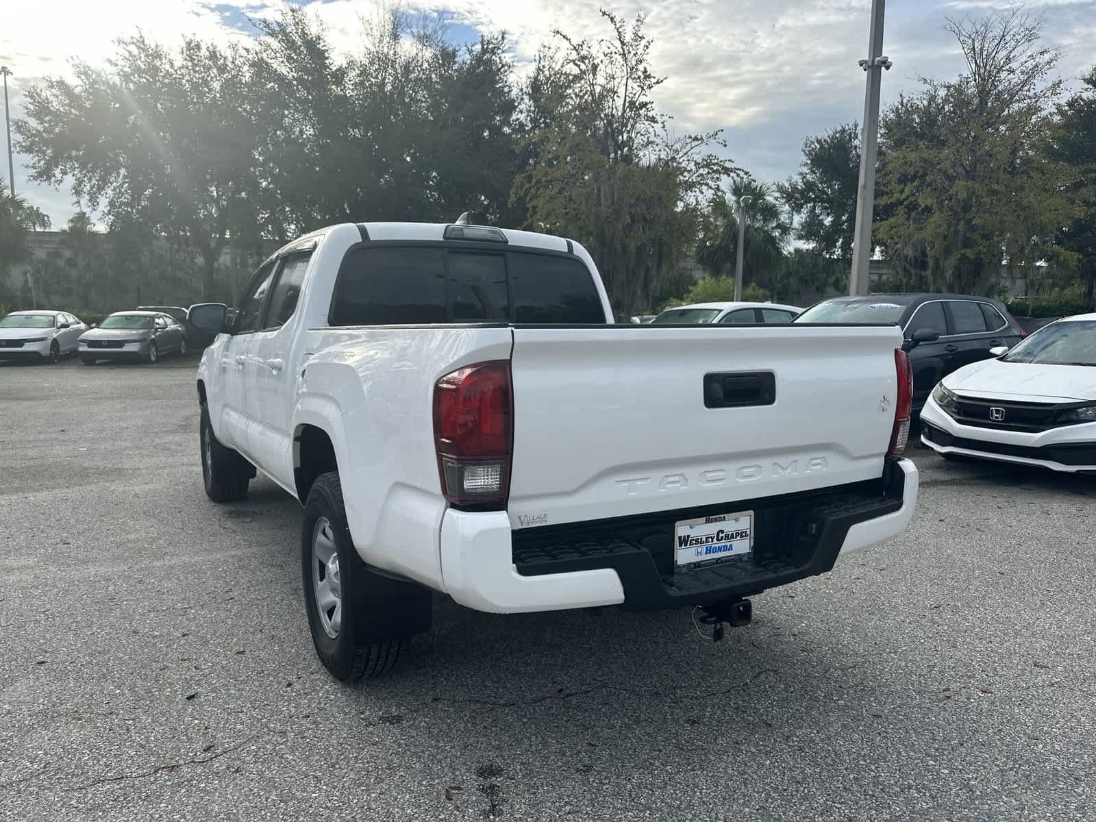 Used 2019 Toyota Tacoma SR w/ SR Convenience Package RWD image 4