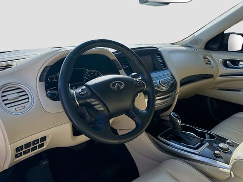 Used 2019 INFINITI QX60 Luxe w/ Essential Package image 9