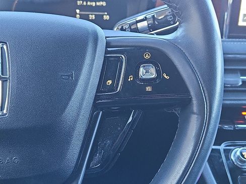 Used 2022 Lincoln Corsair Reserve w/ Luxury Package image 24