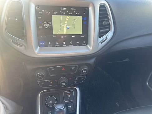 Used 2019 Jeep Compass High Altitude AWD/4WD image 7