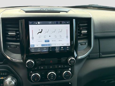 Used 2023 RAM 1500 Laramie image 28