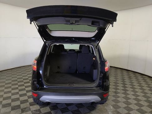 Used 2017 Ford Escape SE FWD image 29