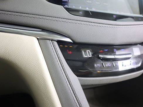 Used 2021 Cadillac XT5 Premium Luxury image 55