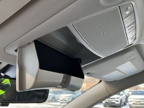 Used 2020 Nissan Rogue S image 27