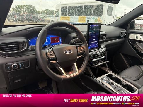 Used 2022 Ford Explorer ST w/ Equipment Group 401A AWD/4WD image 8