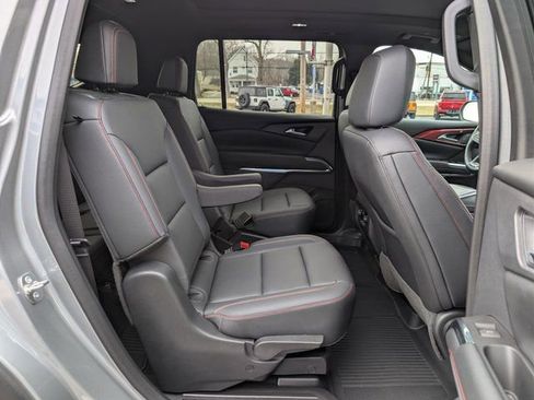 Used 2024 Chevrolet Traverse Z71 w/ LPO, Floor Liner Package image 17