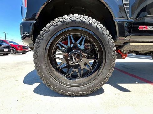 Used 2023 Ford F250 Lariat w/ Tremor Off-Road Package AWD/4WD image 6