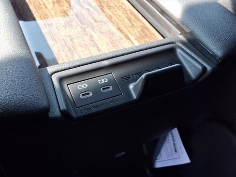 New 2026 Toyota Sienna Limited image 24