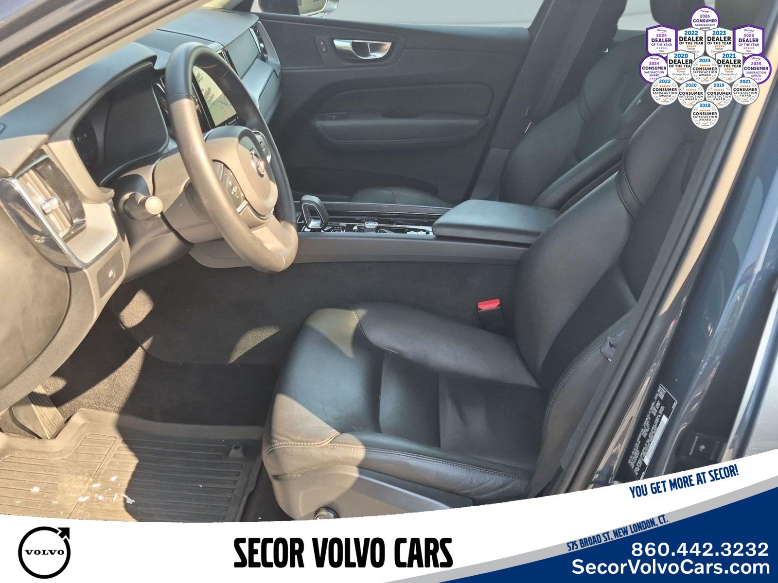 Used 2024 Volvo XC60 B5 Core w/ Climate Package AWD/4WD image 17