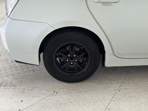 Used 2015 Toyota Prius Three FWD image 13
