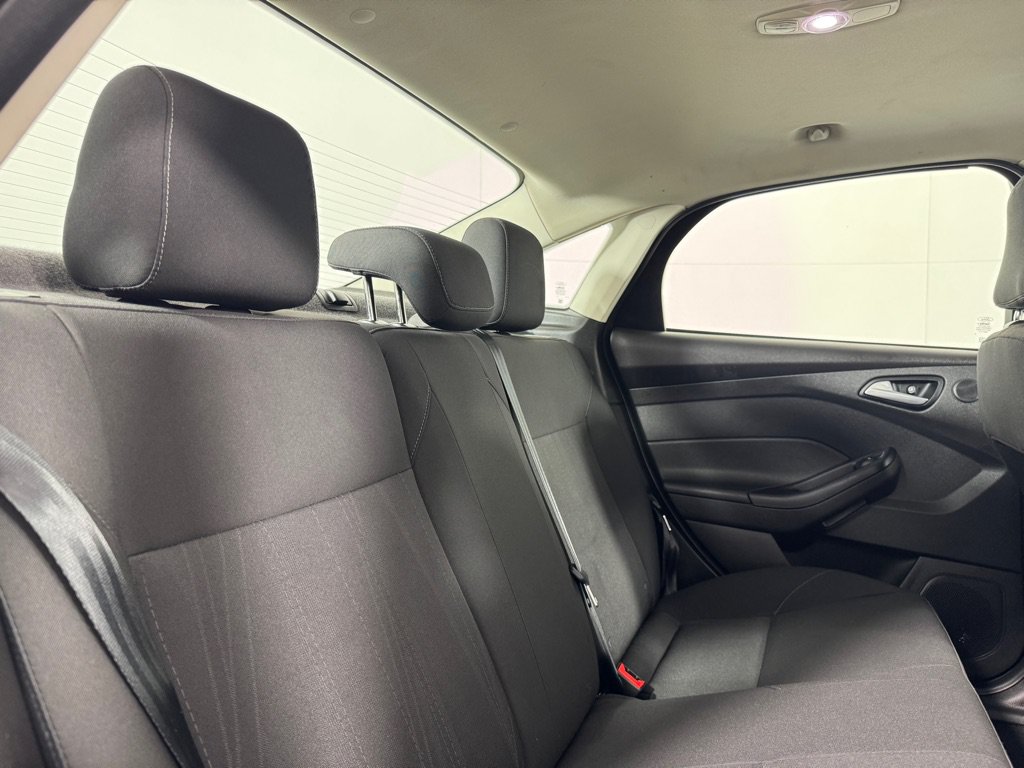 Used 2017 Ford Focus SEL FWD image 23